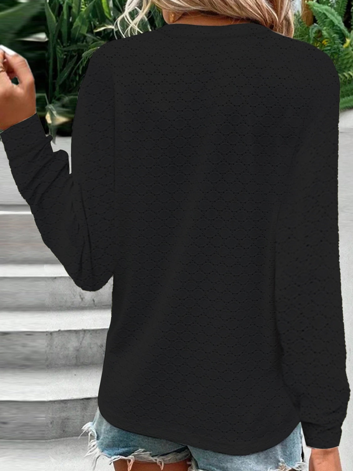 Eyelet Notched Top