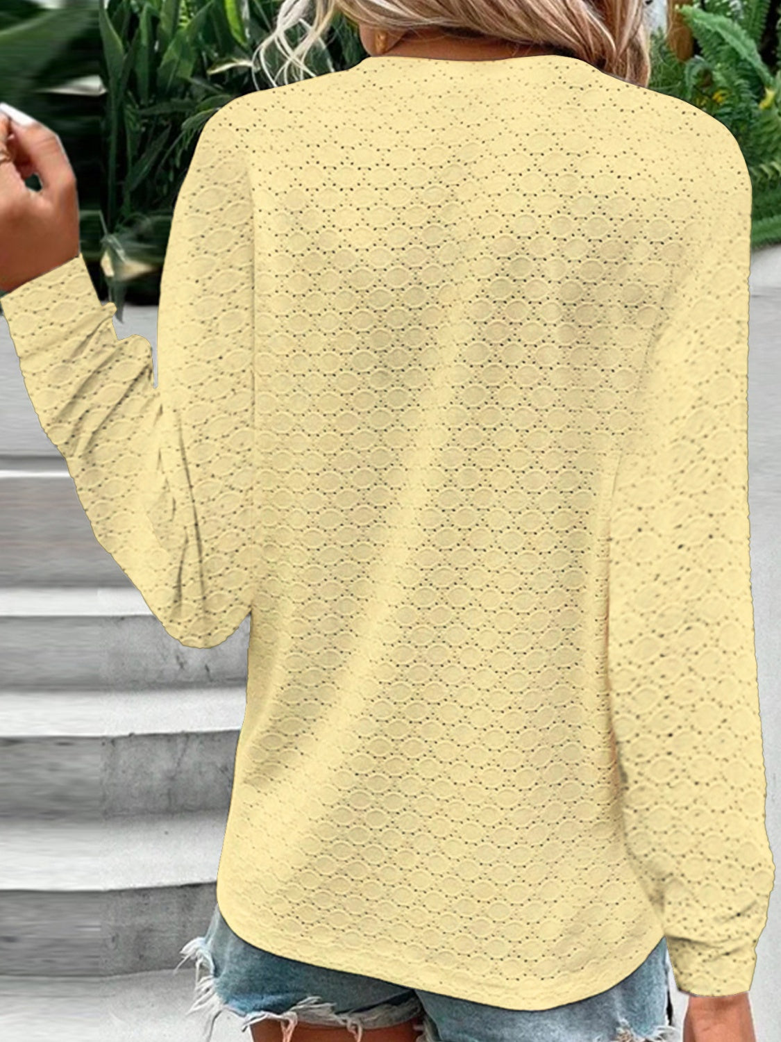 Eyelet Notched Top