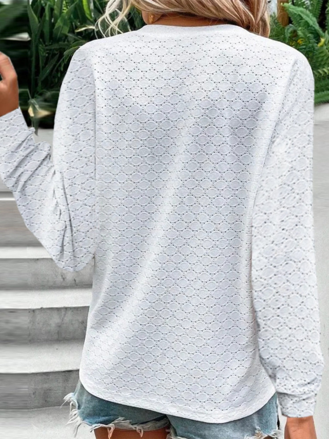 Eyelet Notched Top